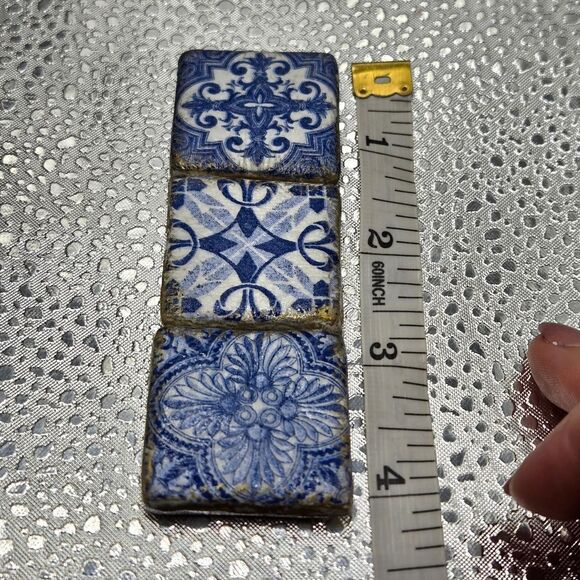 "5/$25" Set Of 3 Handmade Clay Chinoiseri Art Blue & White Square Fridge Magnets - Picture 4 of 6